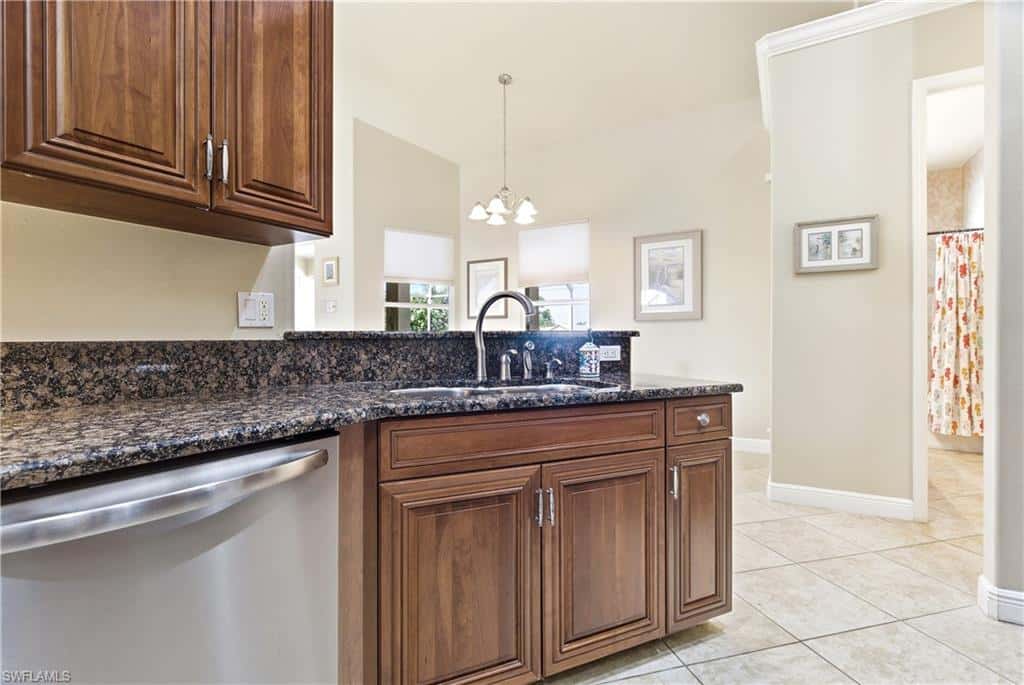 4228 23rd Pl, Cape Coral, photo 9