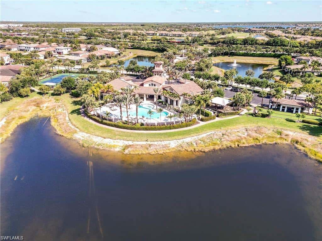 9335 Woodhurst Dr, Naples, photo 36
