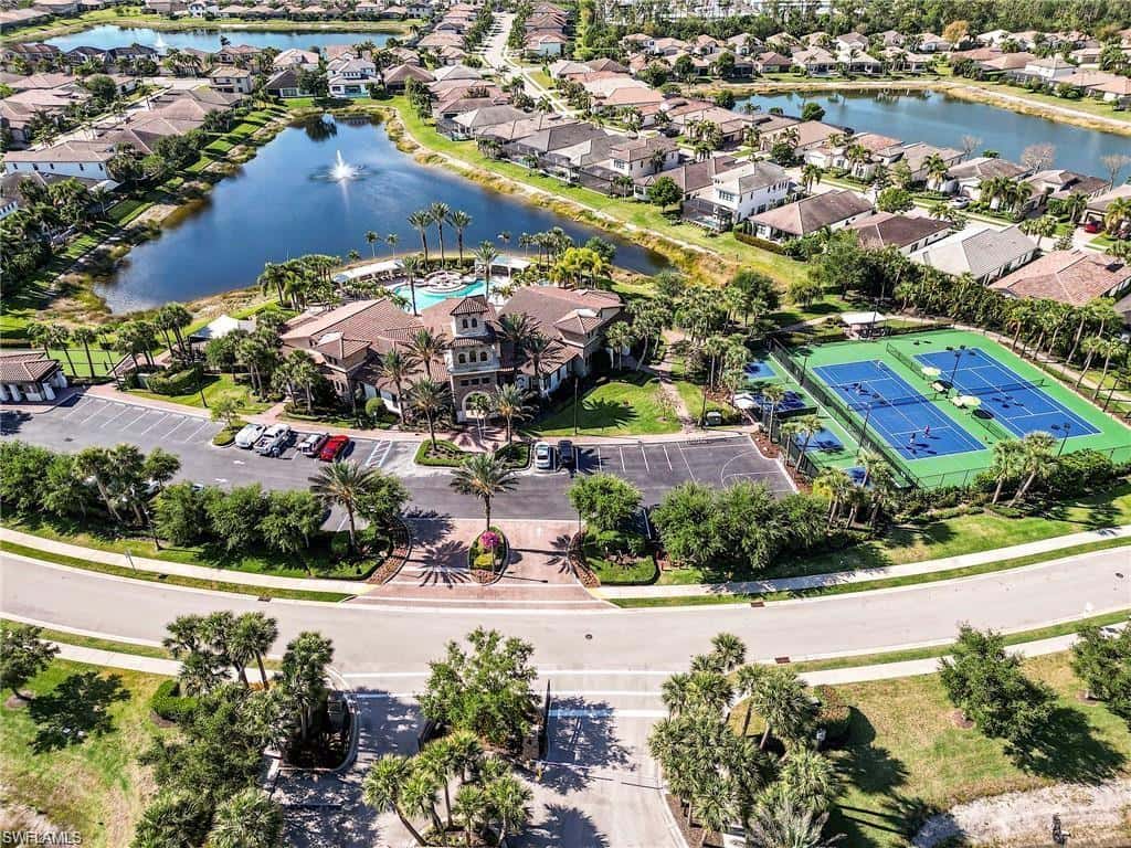 9335 Woodhurst Dr, Naples, photo 37