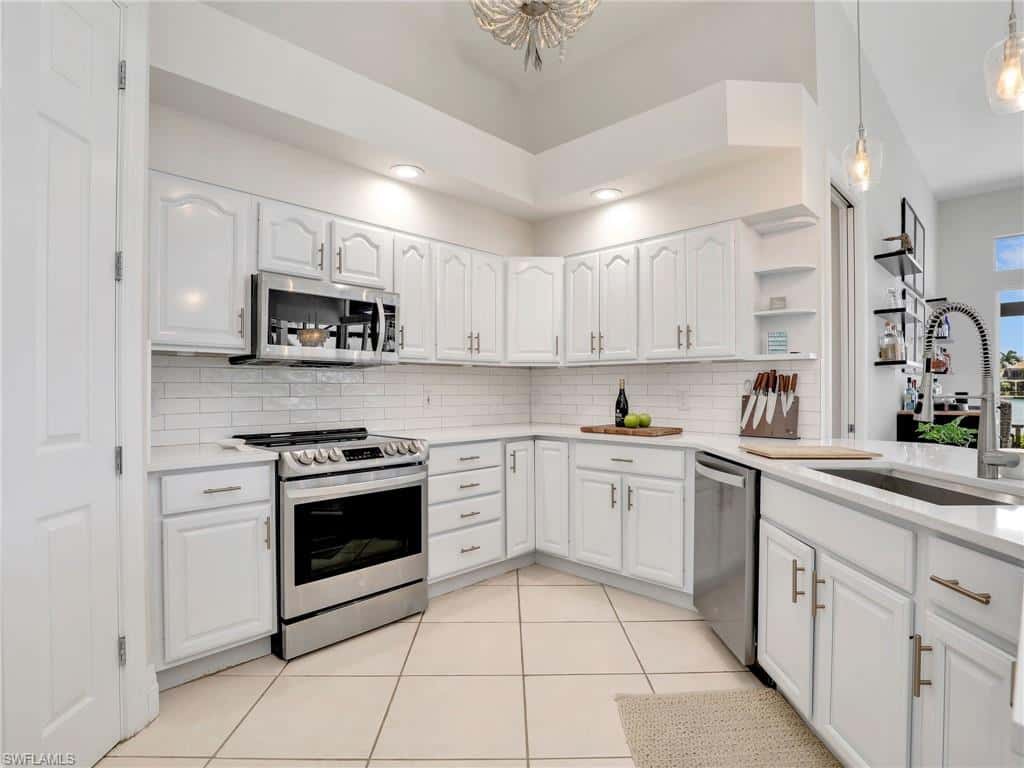 419 Spinnaker Dr, Marco Island, photo 6