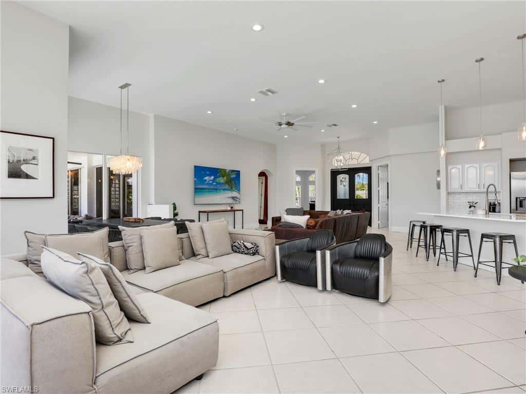 419 Spinnaker Dr, Marco Island, photo 4