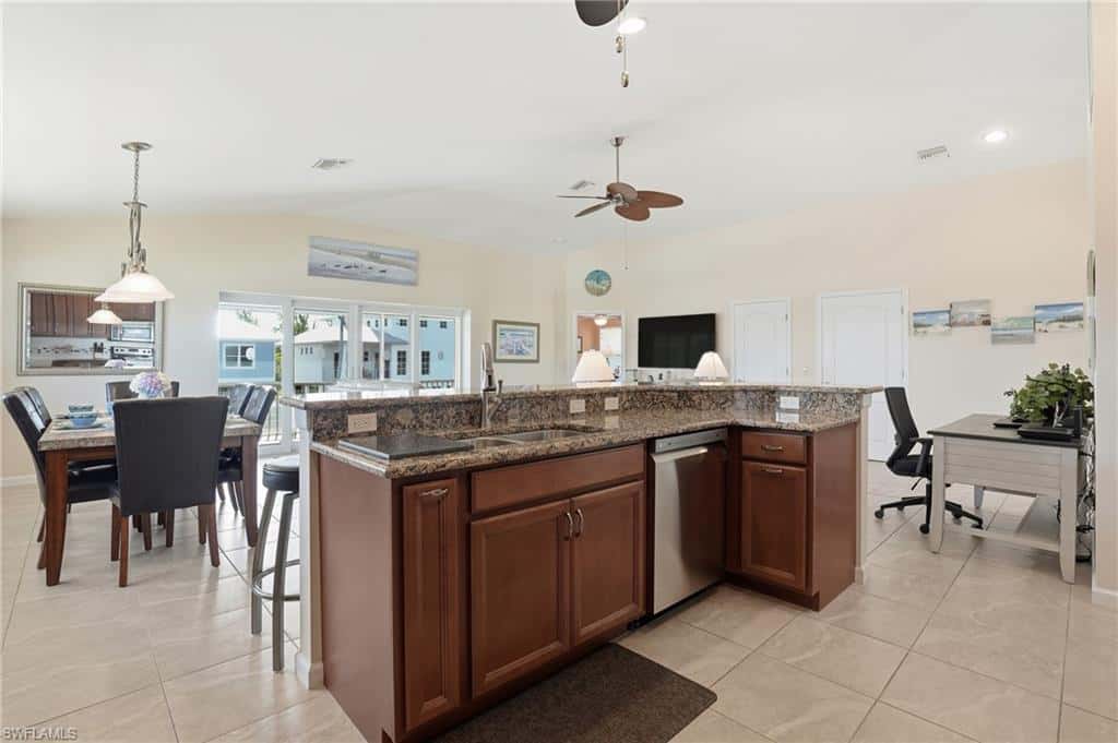 222 Flamingo St, Fort Myers Beach, photo 16