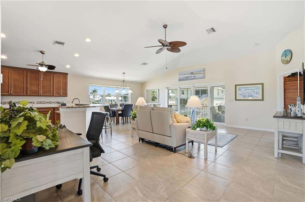 222 Flamingo St, Fort Myers Beach, photo 11