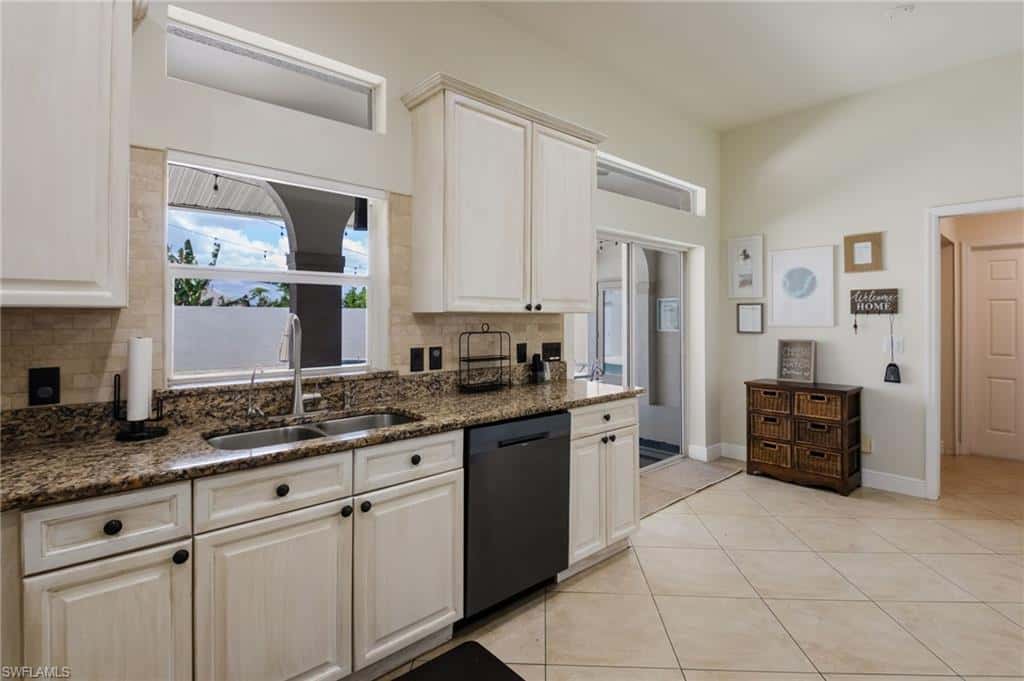 2534 20th Ct, Cape Coral, photo 18
