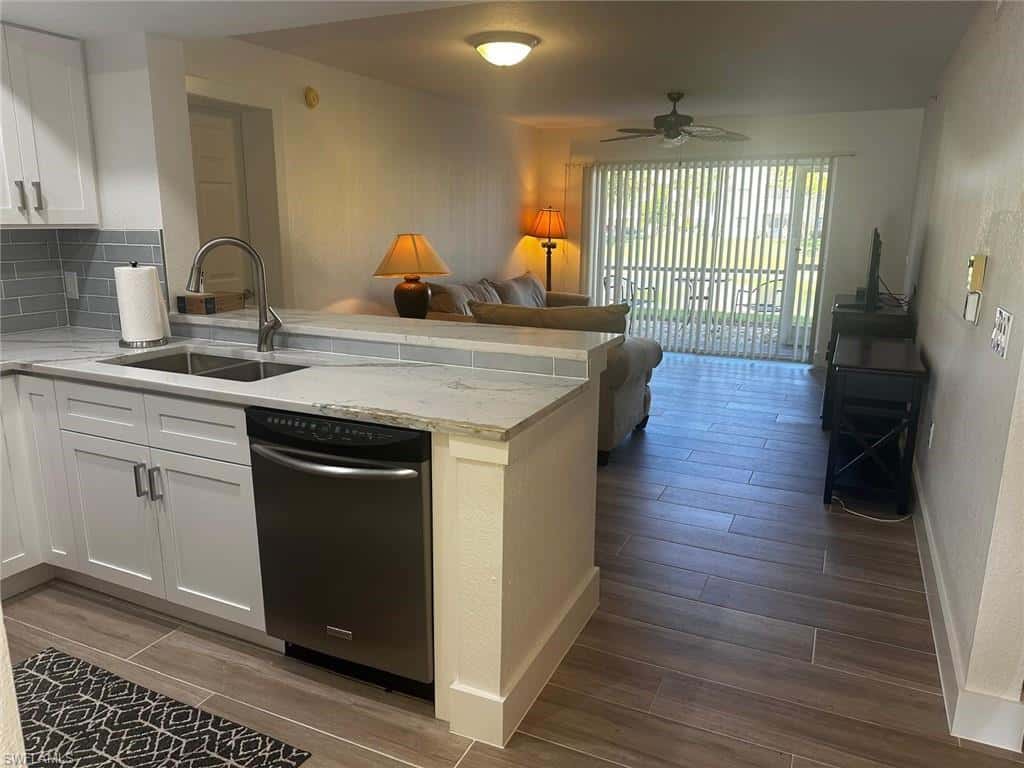 Key Royal Condominiums, Naples, Naples, photo 15