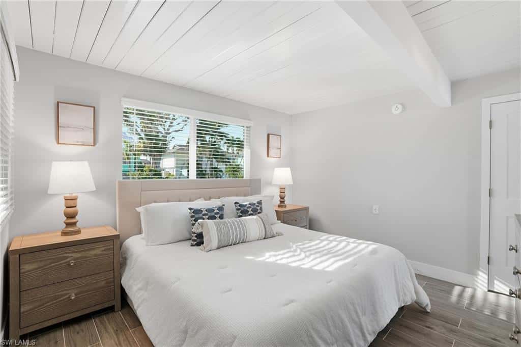 239 Curlew St, Fort Myers Beach, photo 21