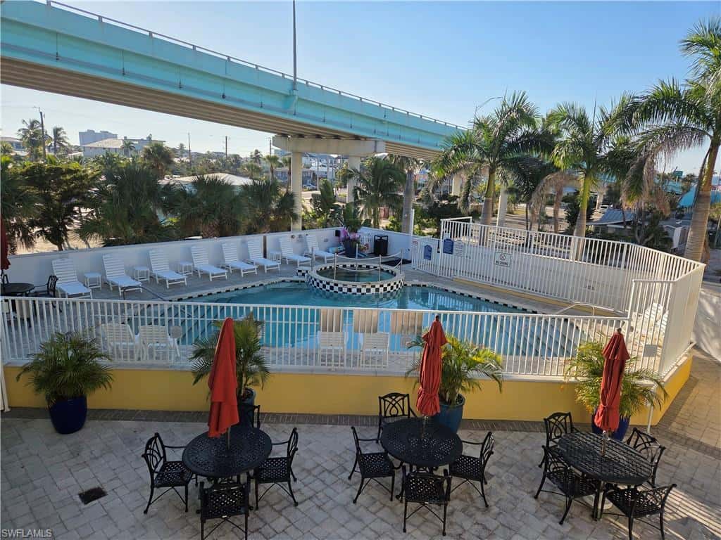 450 Old San Carlos Blvd #309, Fort Myers Beach, photo 4
