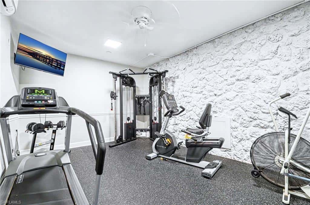 2150 Gulf Shore Blvd #605, Naples, photo 30