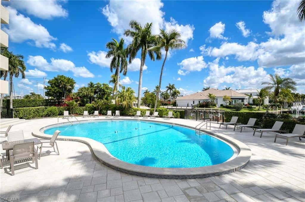 2150 Gulf Shore Blvd #605, Naples, photo 37