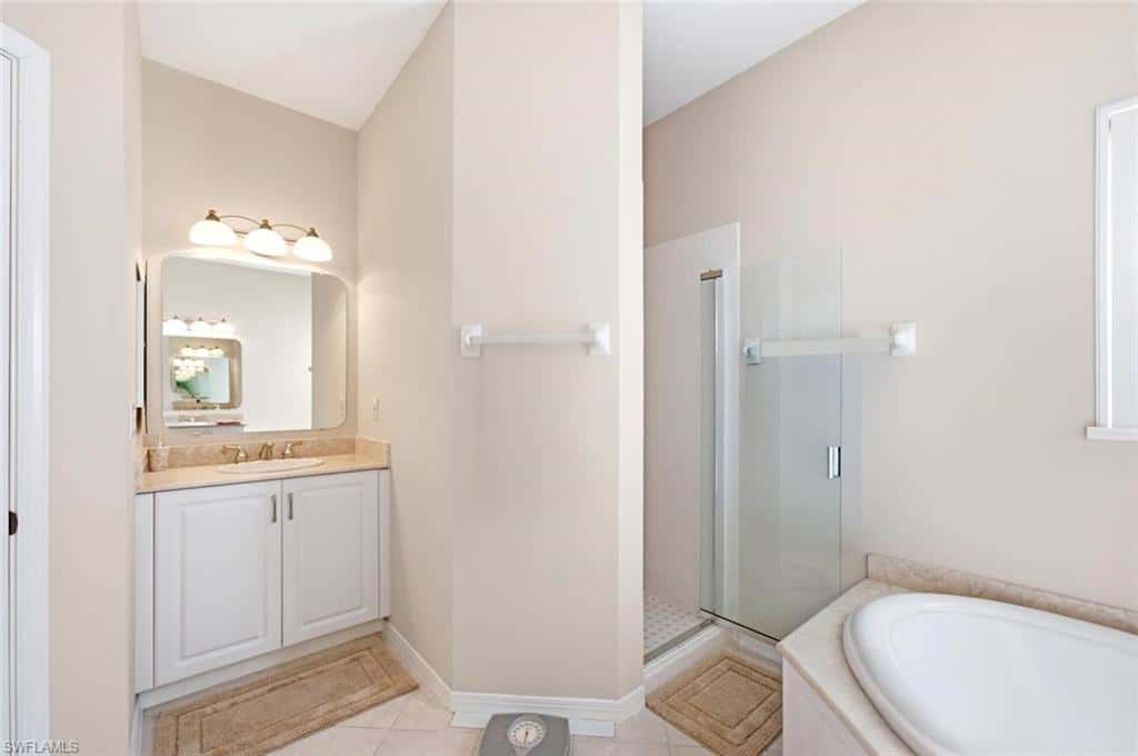 2515 Talon Ct #404, Naples, photo 32