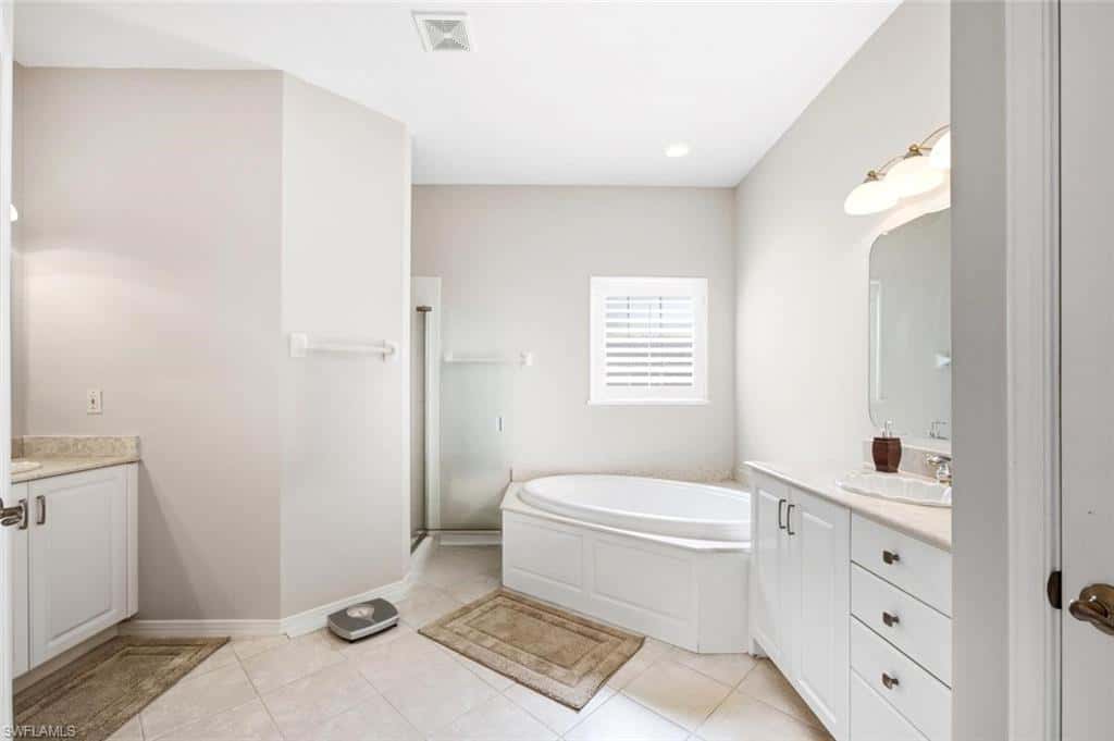 2515 Talon Ct #404, Naples, photo 31
