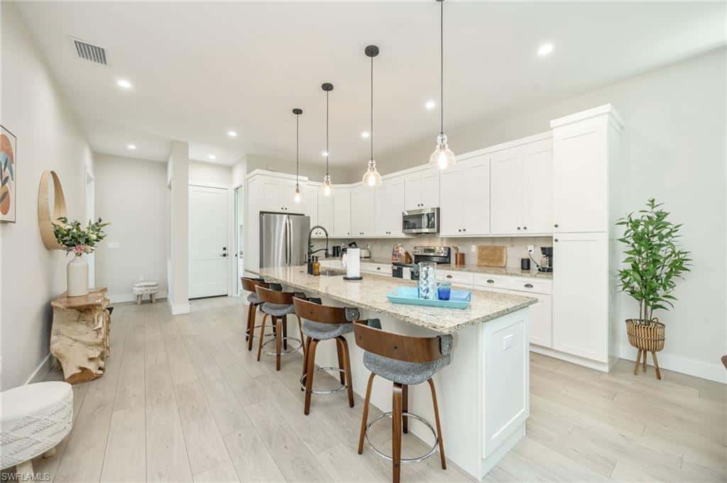 3552 Hibiscus Ave, Naples, photo 8