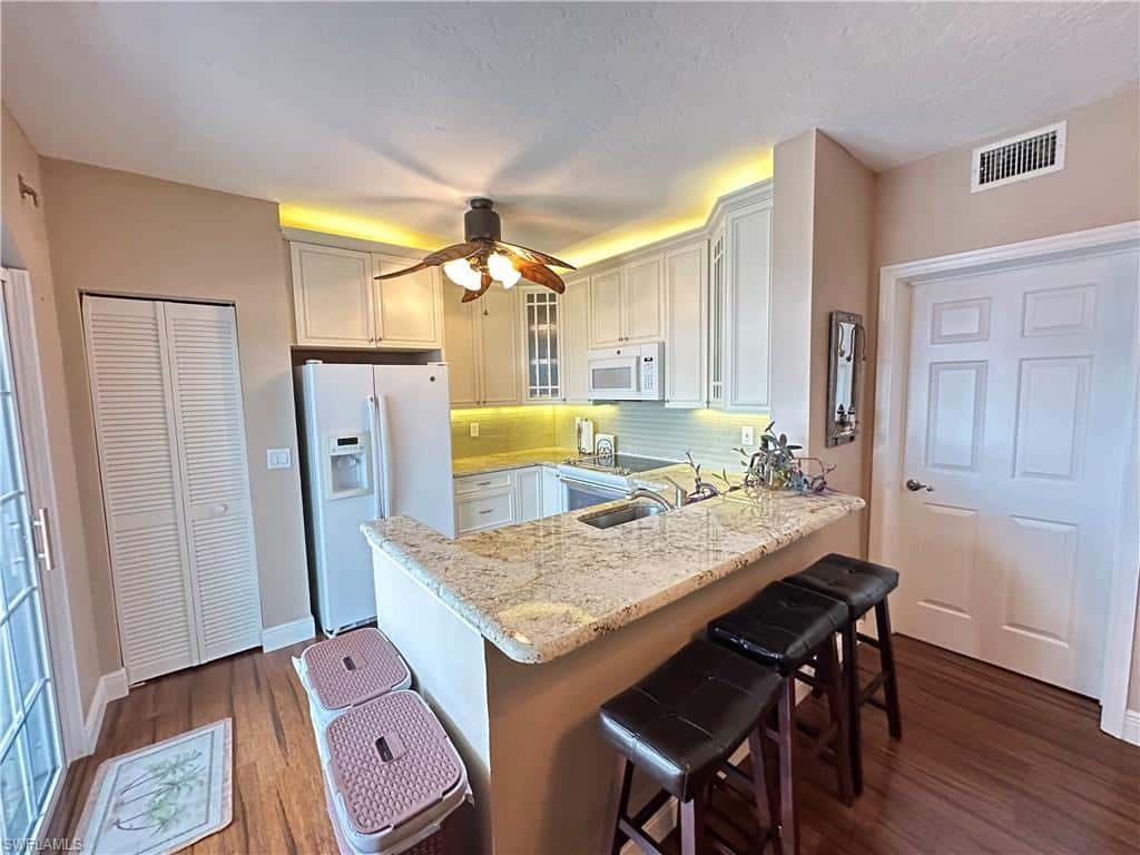 22748 Island Pines Way #302, Fort Myers Beach, photo 7