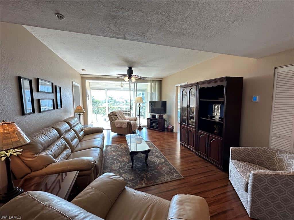 22748 Island Pines Way #302, Fort Myers Beach, photo 4