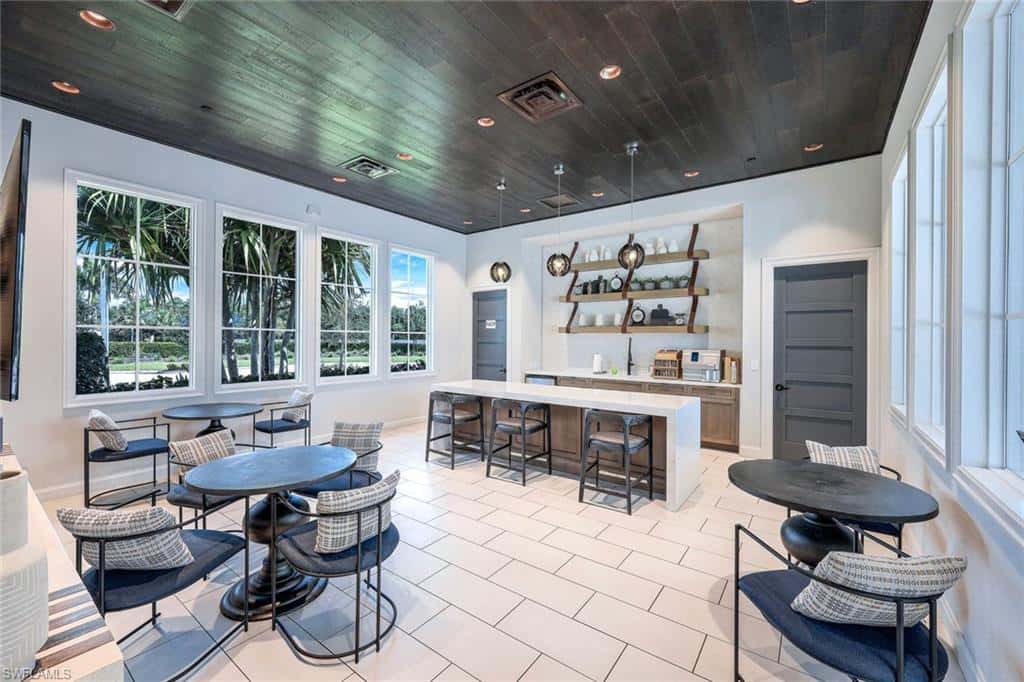 8957 Mustique Ln, Naples, photo 47