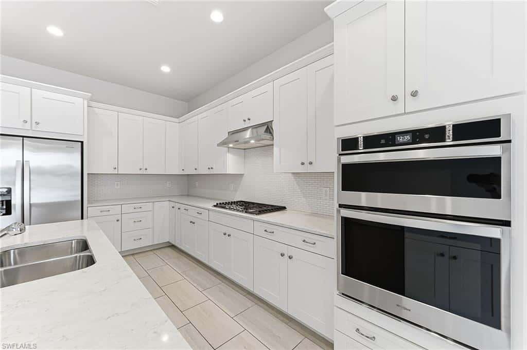 8957 Mustique Ln, Naples, photo 12