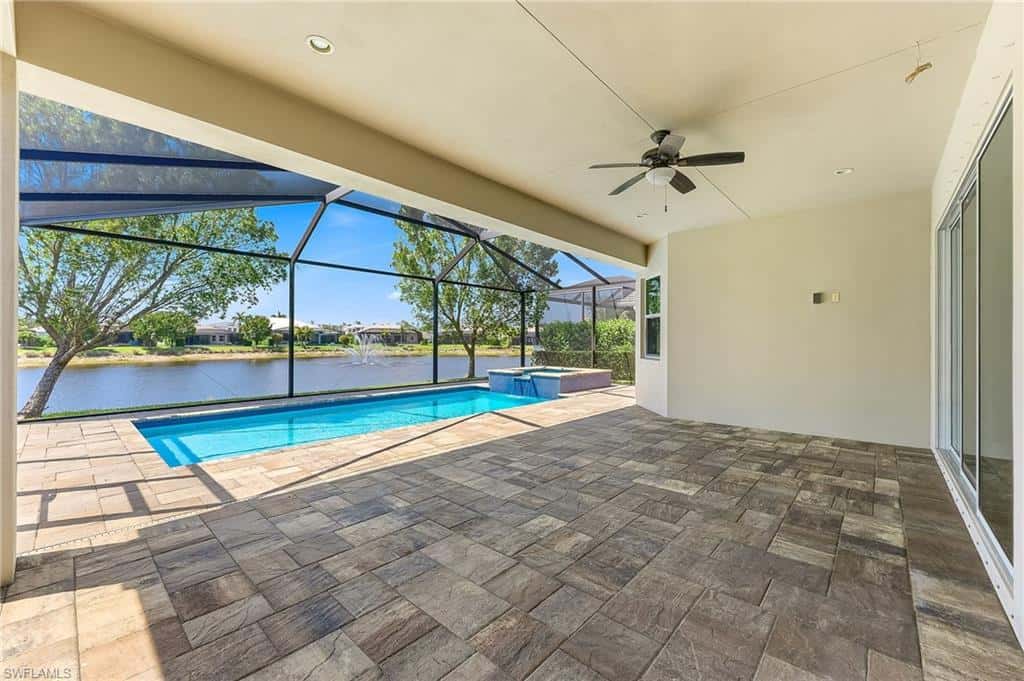8957 Mustique Ln, Naples, photo 36