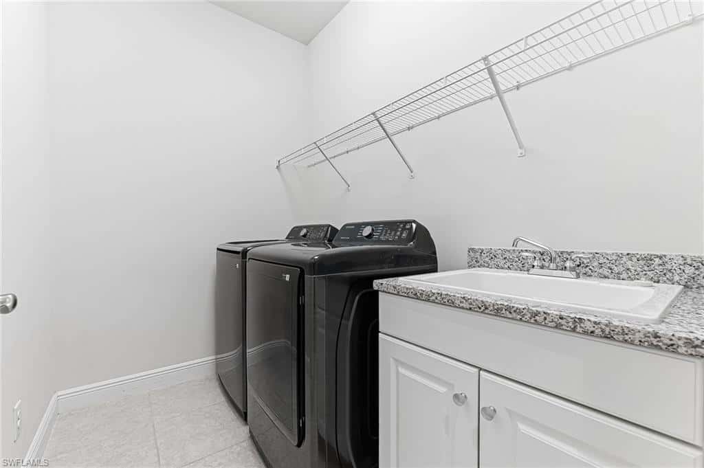 8957 Mustique Ln, Naples, photo 34