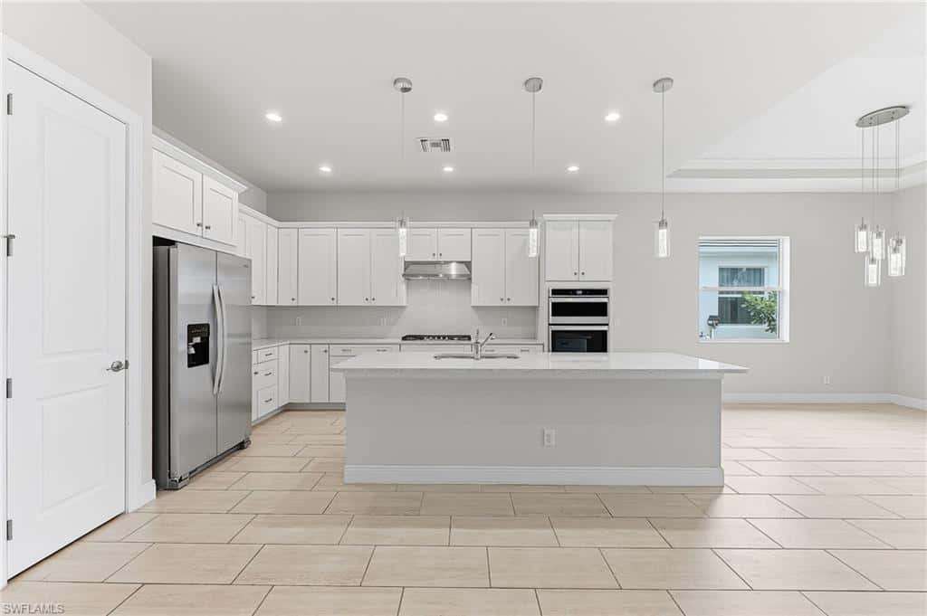 8957 Mustique Ln, Naples, photo 11
