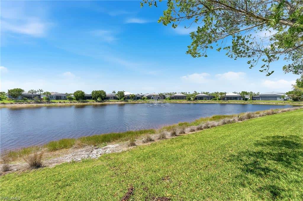 8957 Mustique Ln, Naples, photo 40