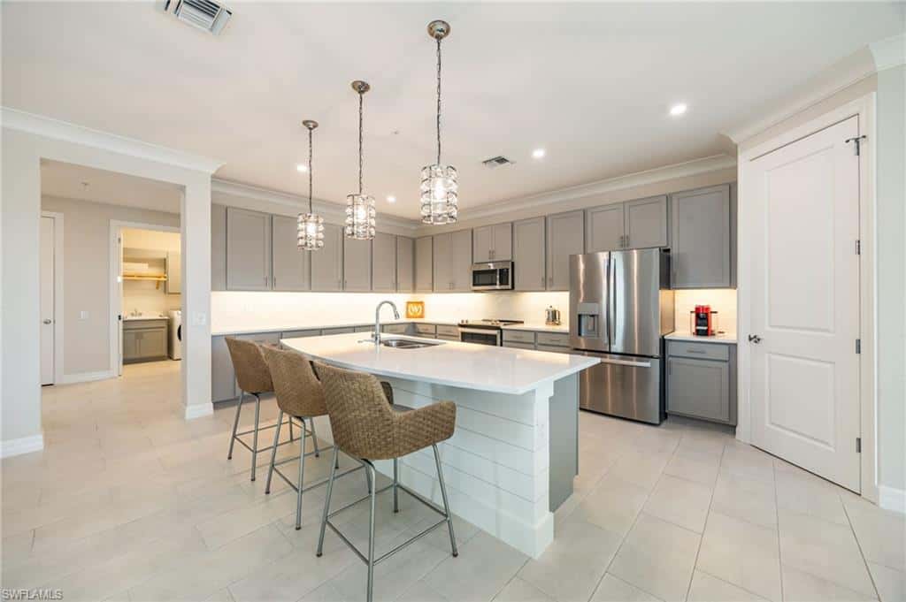 183 Indies Dr #202, Naples, photo 5