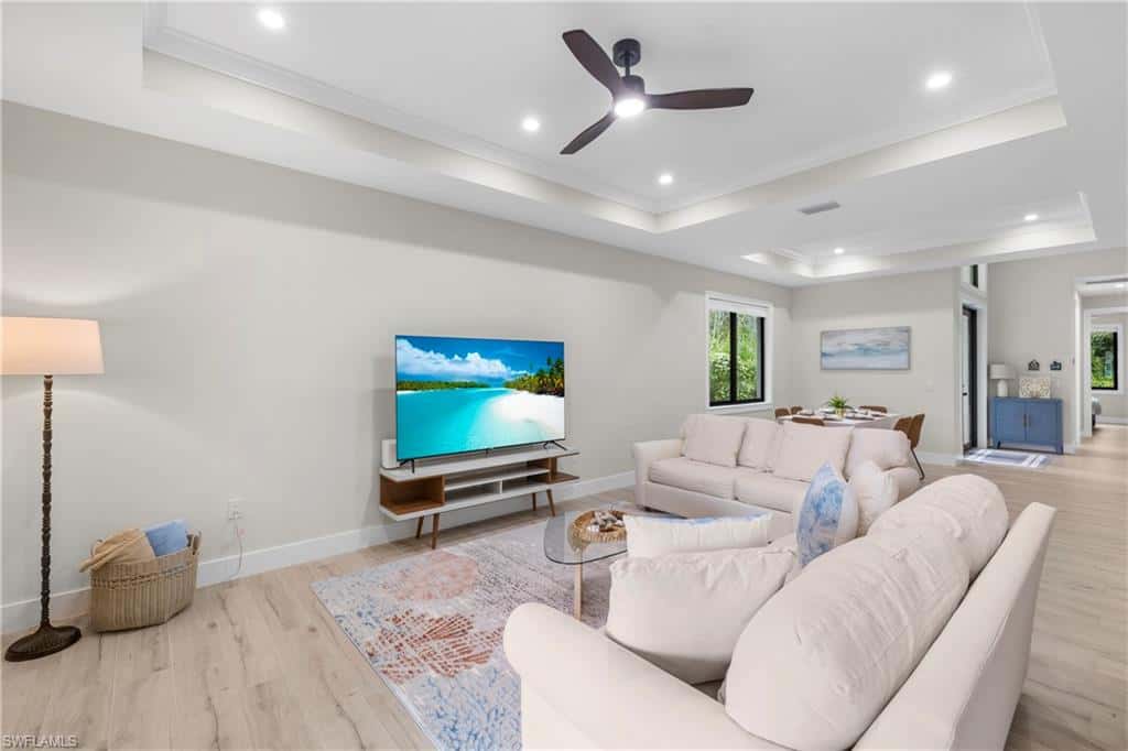 3012 Pine Tree Dr, Naples, photo 13