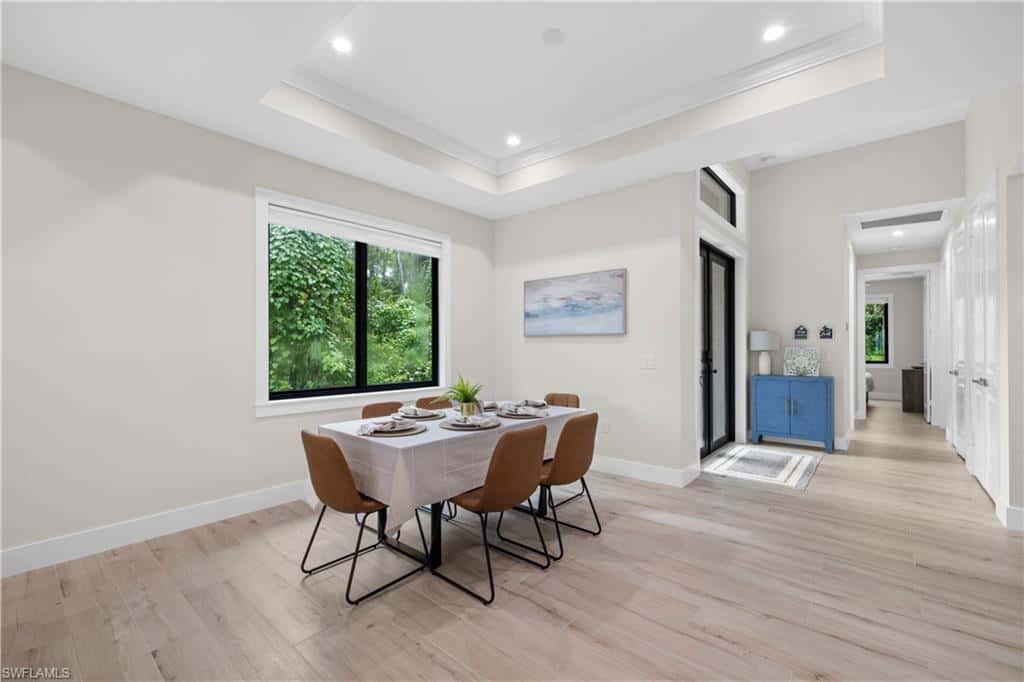 3012 Pine Tree Dr, Naples, photo 17