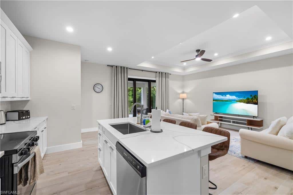 3012 Pine Tree Dr, Naples, photo 16