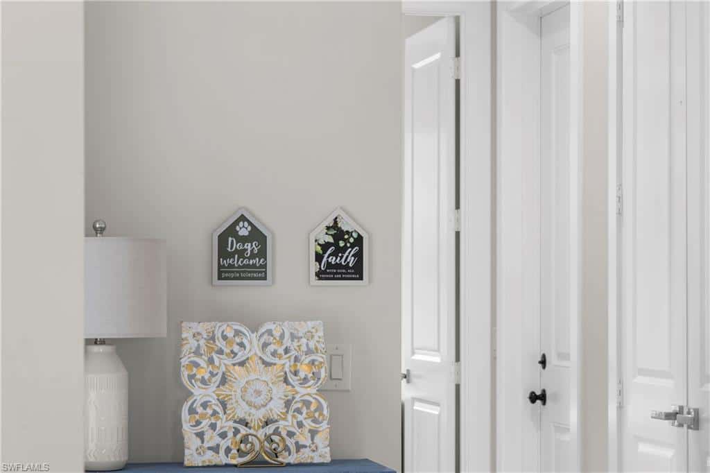 3012 Pine Tree Dr, Naples, photo 5