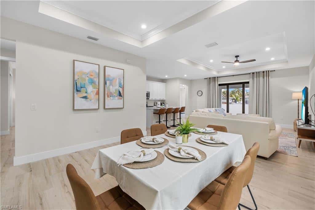 3012 Pine Tree Dr, Naples, photo 9