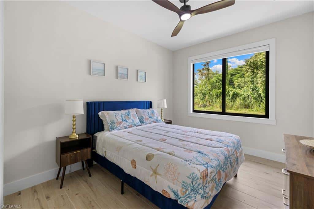 3012 Pine Tree Dr, Naples, photo 30