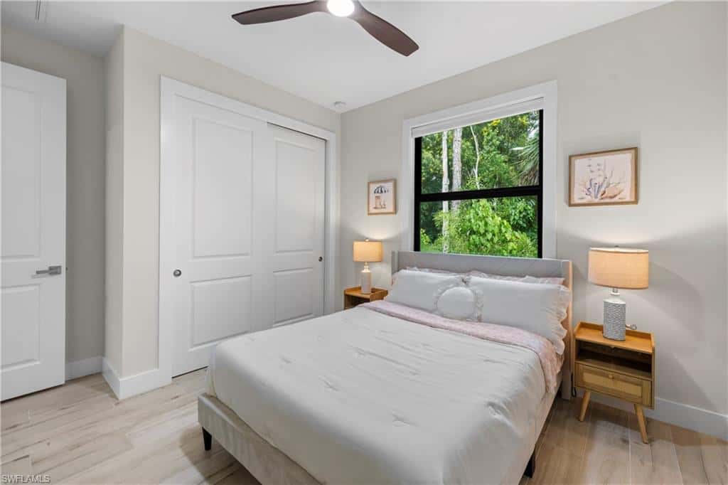 3012 Pine Tree Dr, Naples, photo 34
