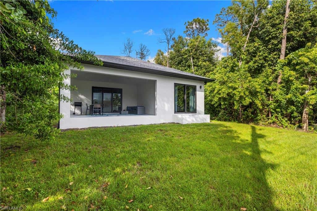 3012 Pine Tree Dr, Naples, photo 38