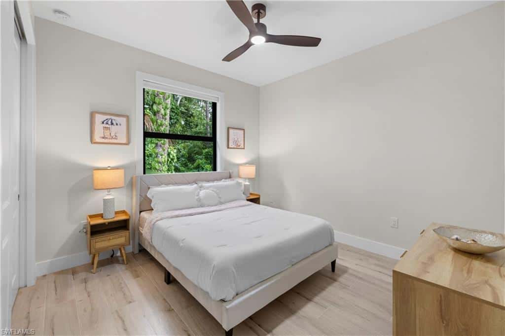 3012 Pine Tree Dr, Naples, photo 33