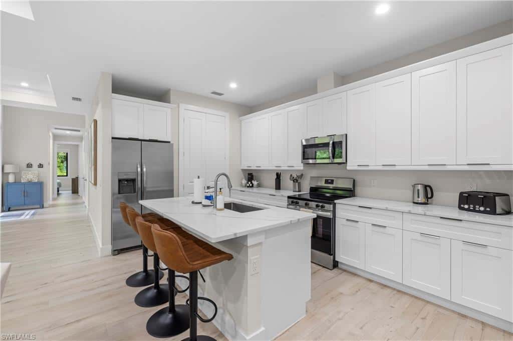 3012 Pine Tree Dr, Naples, photo 14