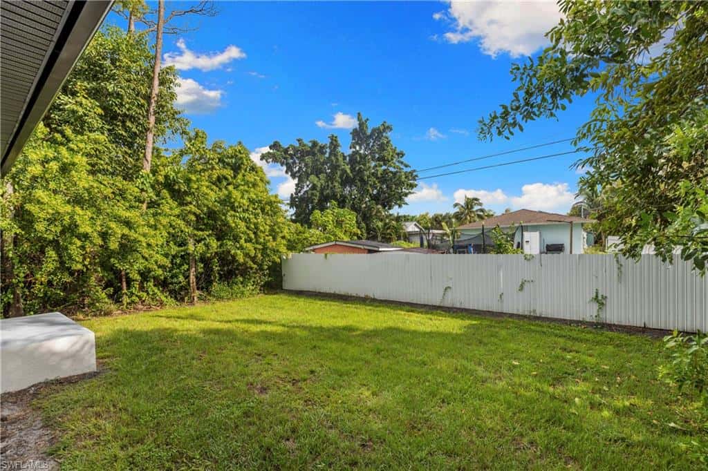 3012 Pine Tree Dr, Naples, photo 37