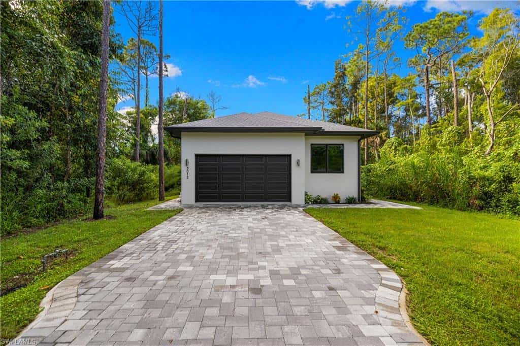 3012 Pine Tree Dr, Naples, photo 40