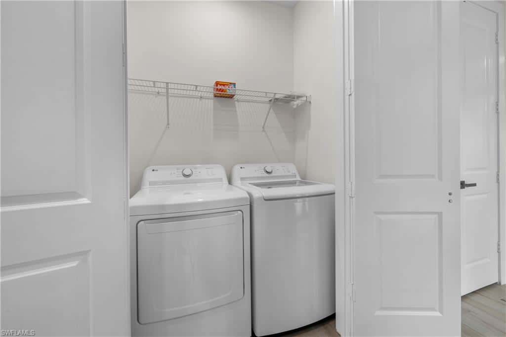 3012 Pine Tree Dr, Naples, photo 35