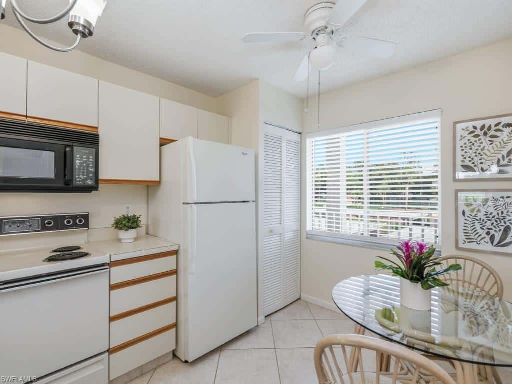 5970 Amherst Dr #c203, Naples, photo 9