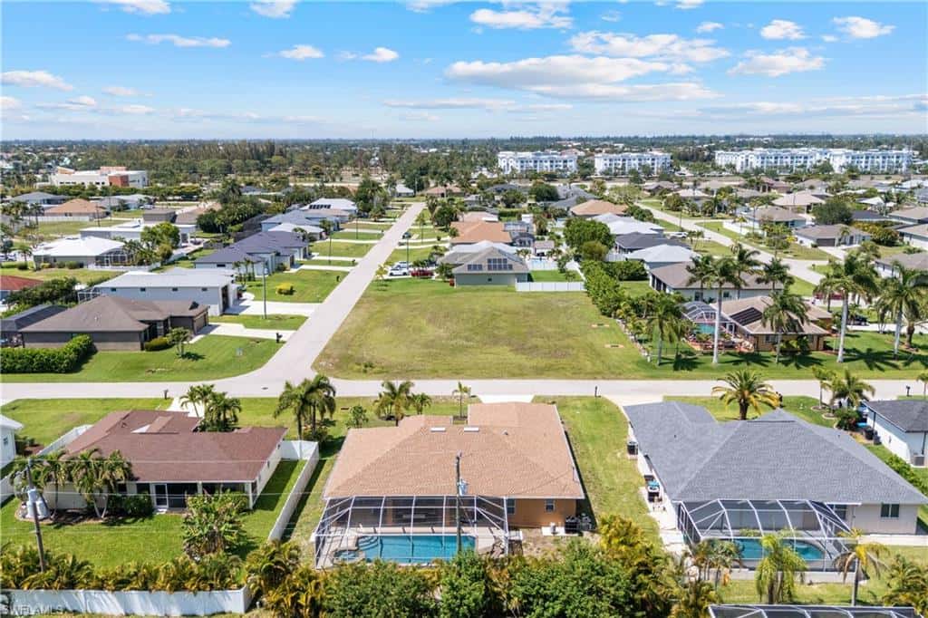 2228 26th Ter, Cape Coral, photo 6