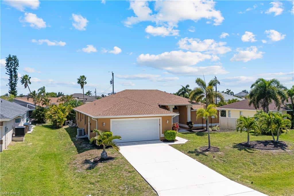 2228 26th Ter, Cape Coral, photo 4