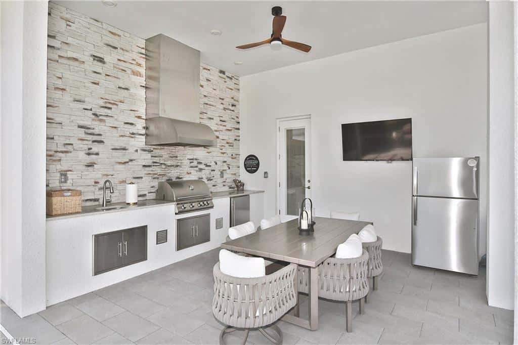 18958 Wildblue Blvd, Fort Myers, photo 32