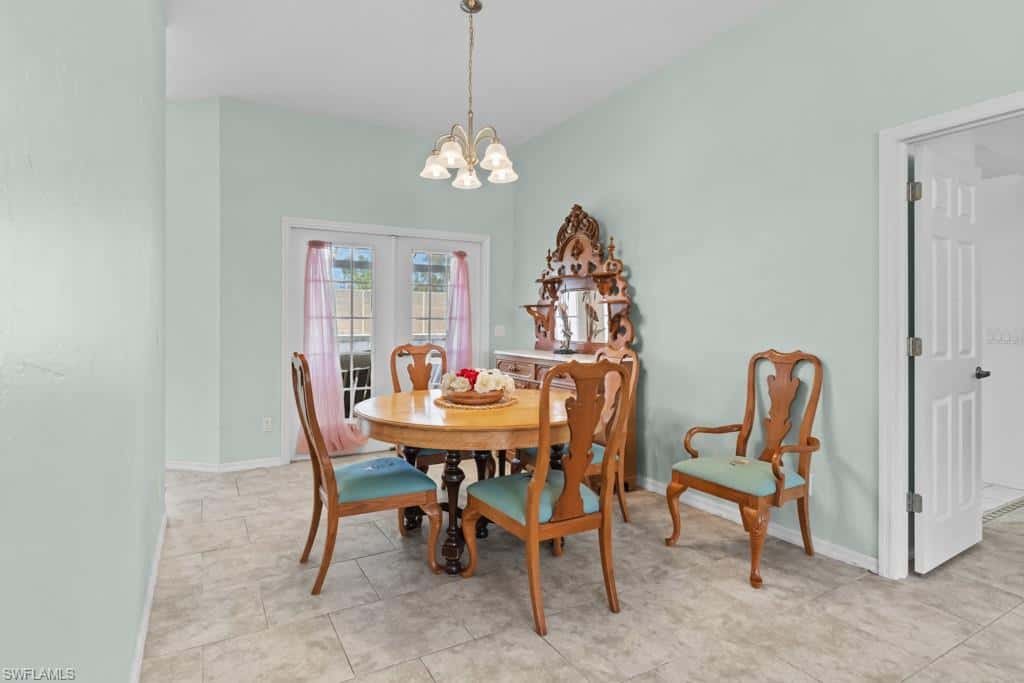 2429 Everest Pkwy, Cape Coral, photo 9