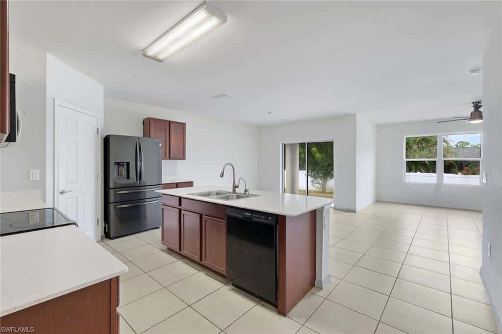 8117 Sandpiper Rd, Fort Myers, photo 6