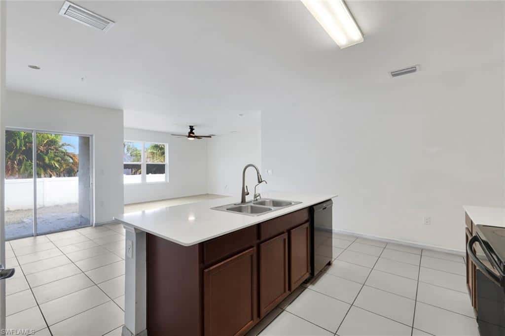 8117 Sandpiper Rd, Fort Myers, photo 7