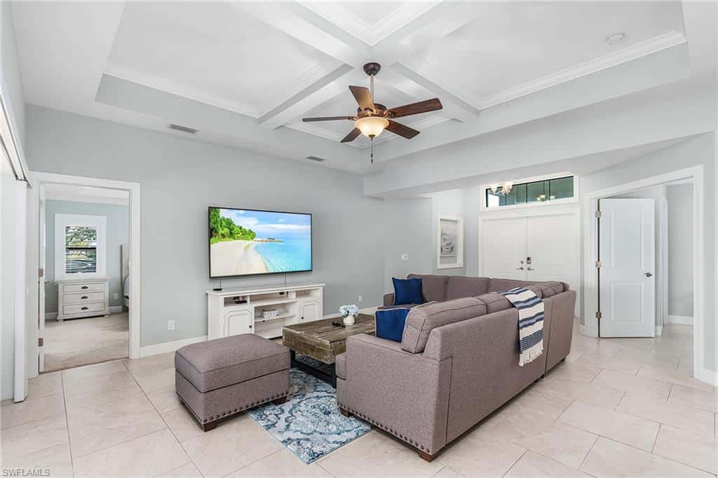 1702 1st Ter, Cape Coral, photo 6