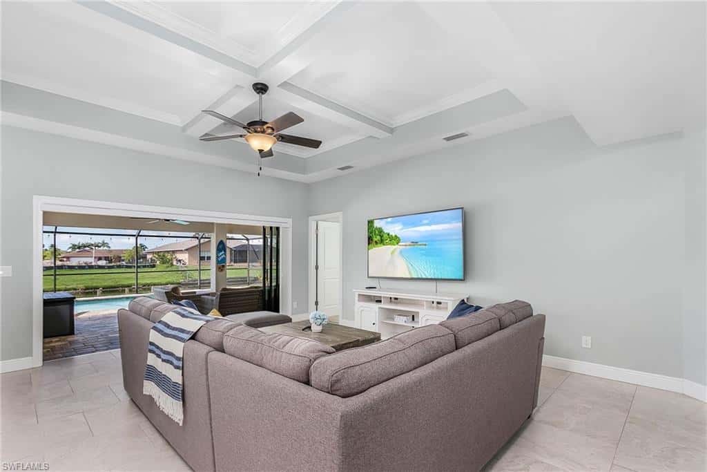 1702 1st Ter, Cape Coral, photo 5
