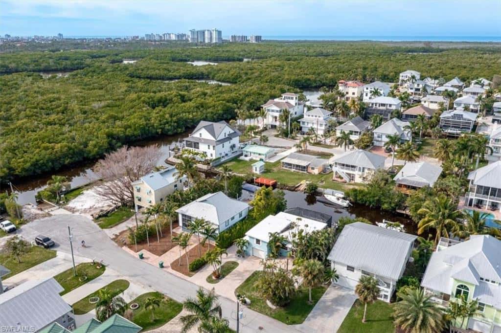 1283 Grand Canal Dr, Naples, photo 31