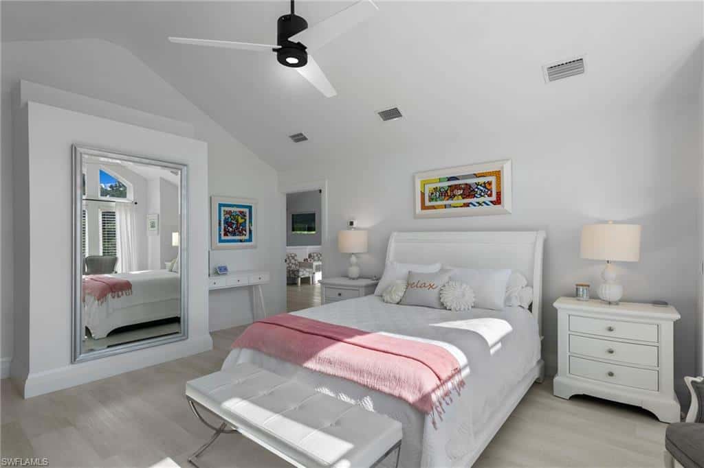 5700 Waxmyrtle Way, Naples, photo 22