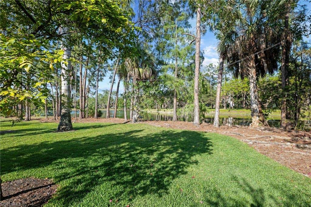 5700 Waxmyrtle Way, Naples, photo 9